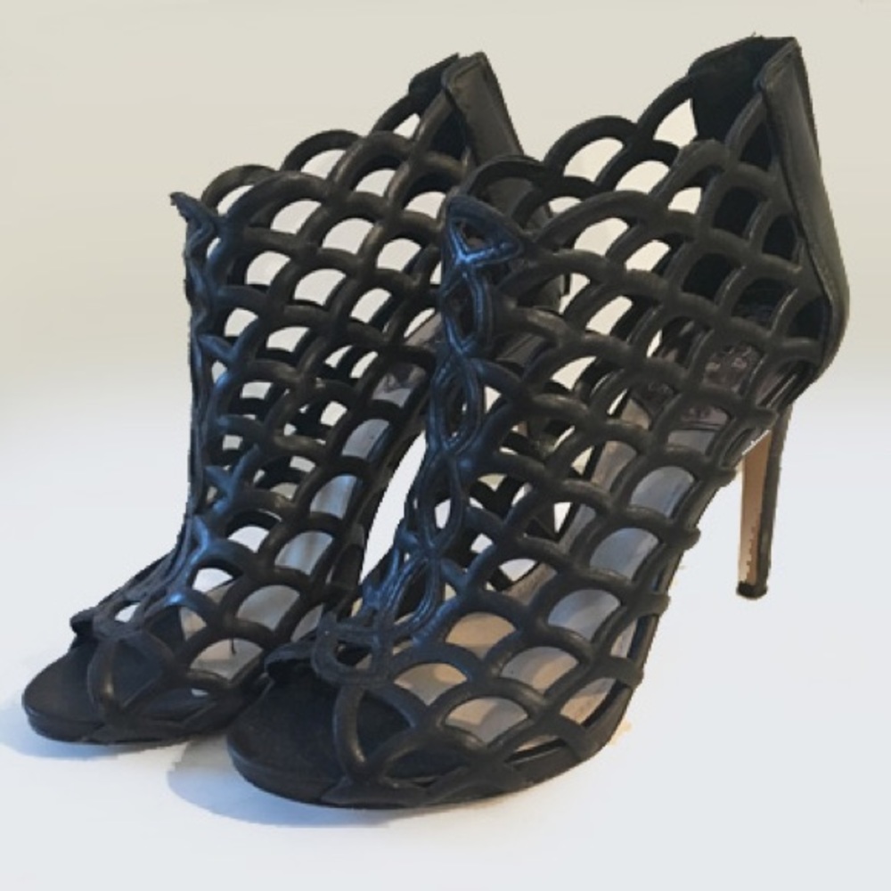 Vince Camuto Fontanela Booties sandal heels